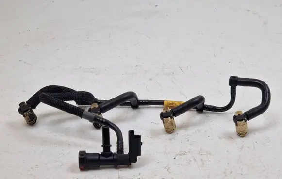 Nissan Qashqai Fuel return line/hose 166714557R N003005