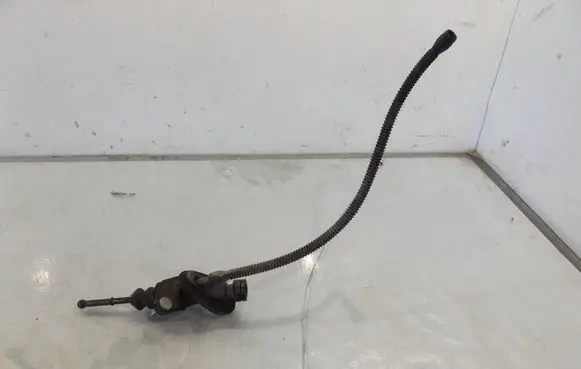 Opel Meriva A Clutch slave cylinder 