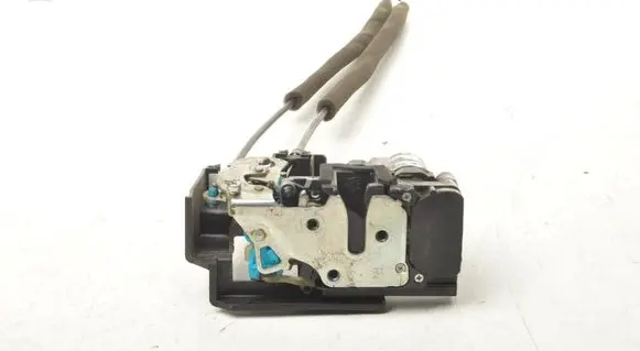Chevrolet Epica Front door lock 
