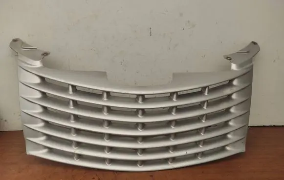 Chrysler PT Cruiser Front grill