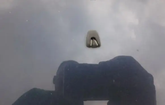 Volvo S80 Windshield washer spray nozzle 
