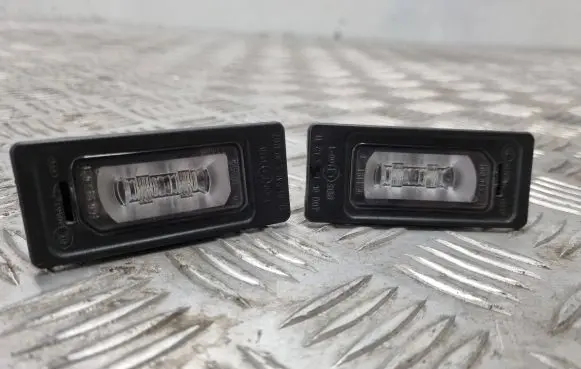 Audi A6 S6 C7 4G Number plate light 010998 181474