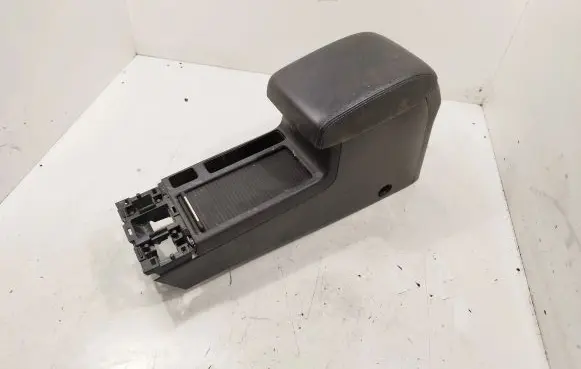 Subaru Levorg Center console s22006170