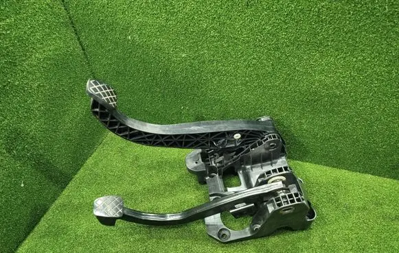 Man TGE 1gen Pedal assembly 2N1721031