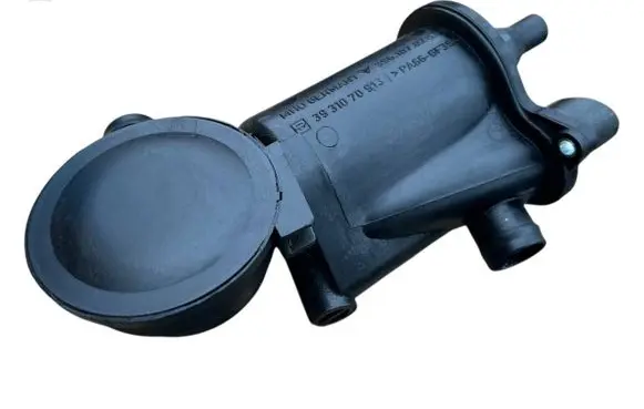 Porsche Cayman 987 Oil breather separator 99610702601 PA66GF35 3931070913