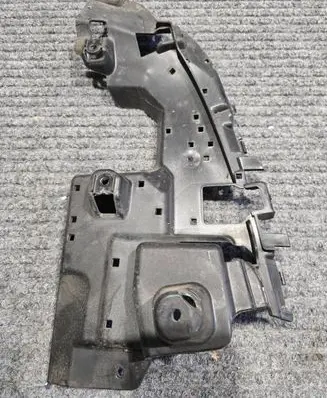 Mercedes-Benz C W205 Bumper support mounting bracket corner A2058854514