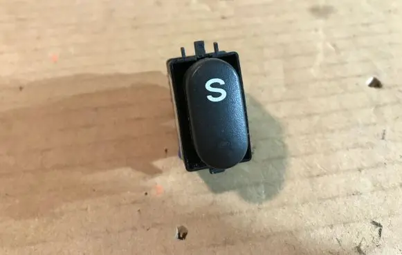 Jaguar XK8 - XKR Other switches/knobs/shifts LNC6220AA