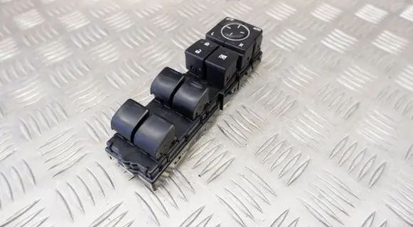 Lexus GS 250 350 300H 450H Electric window control switch 8404053220
