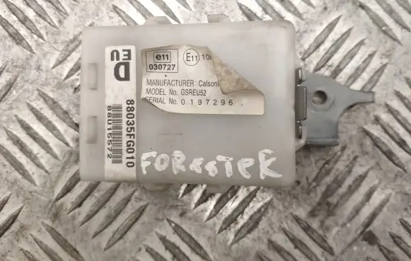 Subaru Forester SH Door central lock control unit/module 88035FG010