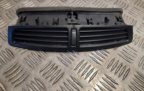 Ford Escape III Dash center air vent grill CJ54S01815A