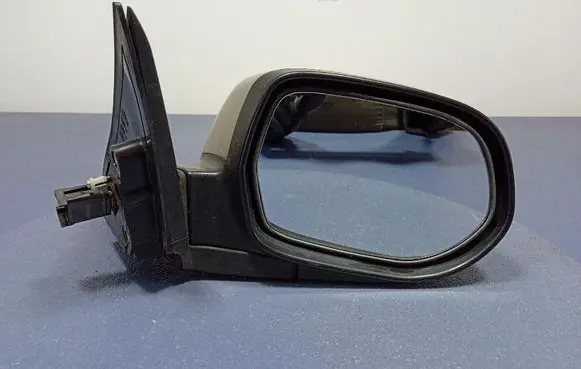 Front door electric wing mirror