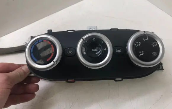 Fiat 500L Climate control unit 735579657