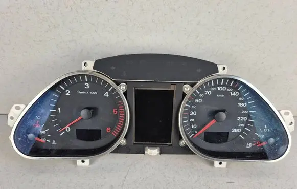 Audi Q7 4L Speedometer (instrument cluster) 4L0920930H 4F0910930C