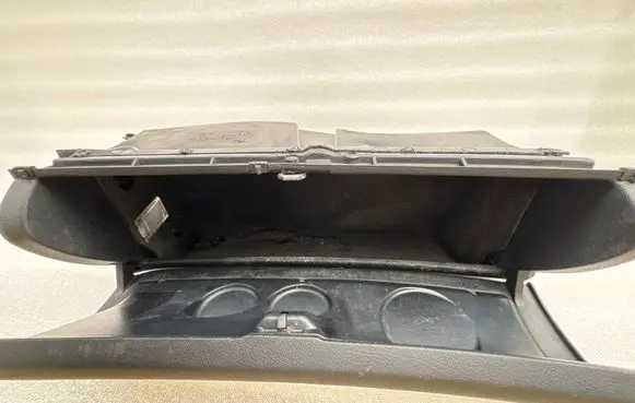 Audi Q7 4M Glove box 8D1857035D