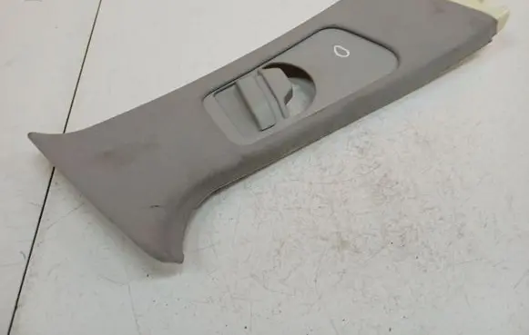 BMW 3 E46 (B) pillar trim (top) 8193780