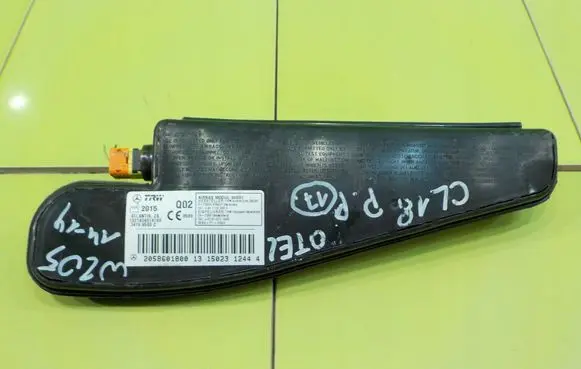 Mercedes-Benz C W205 Seat airbag 2058601800 CL18