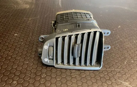 KIA Sorento Dash center air vent grill 974303E500