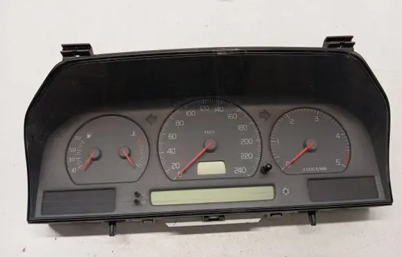 Volvo V70 Speedometer (instrument cluster) 9168386 69794700T