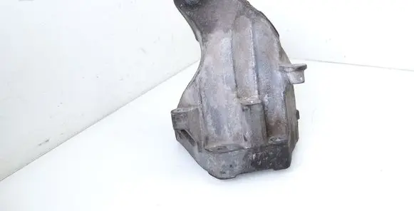 Mercedes-Benz E W212 Engine mounting bracket A6512230004