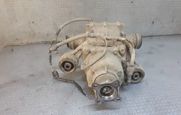 Nissan X-Trail T30 Rear differential R145
