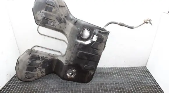 Audi A8 S8 D3 4E Fuel tank 4E0201021M