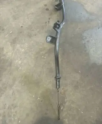 Volkswagen PASSAT B6 Oil level dip stick 03L103634