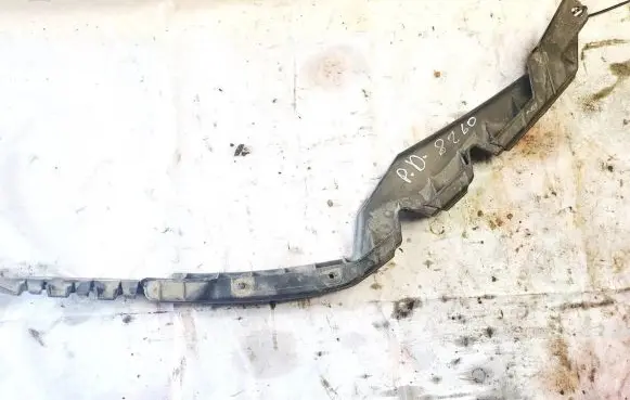 Front bumper mounting bracket