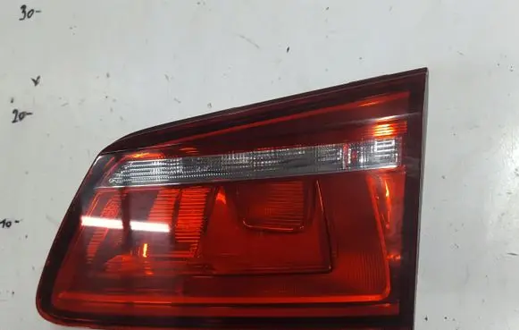 Volkswagen Golf Sportsvan Tailgate rear/tail lights 510945094L