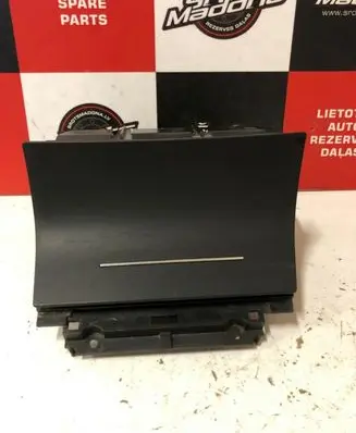 Skoda Octavia Mk2 (1Z) Car ashtray 1Z1863077A