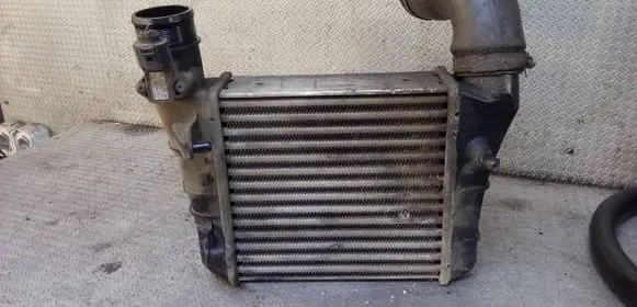 Audi A4 S4 B7 8E 8H Intercooler radiator 8E0145805AA