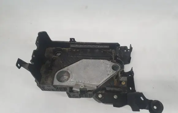Nissan Juke II F16 Battery box tray PU5609