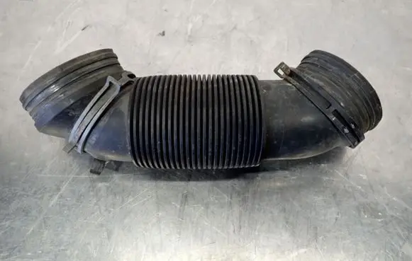 Seat Leon (1P) Air intake hose/pipe 1K0129684L