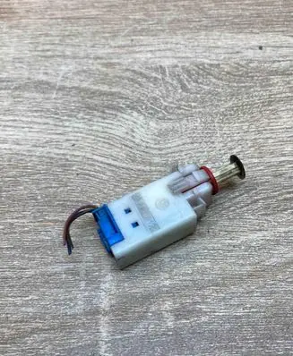 BMW 3 E46 Brake pedal sensor switch 8381612 WithPlug