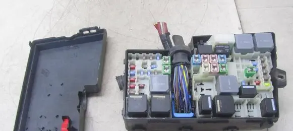 Fuse box set