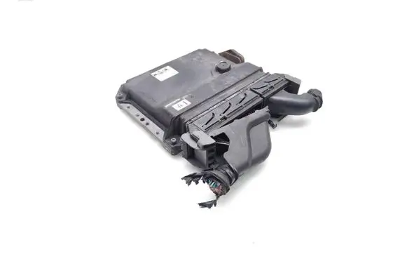 Lexus IS 220D-250-350 Engine control unit/module 89661-53700 175800-7704