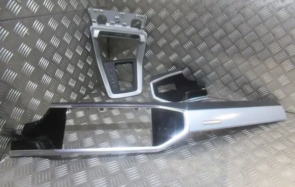 Audi RS Q3 Dashboard 83C853189AV58