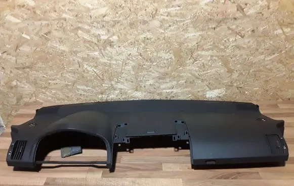 Toyota Corolla Verso AR10 Dashboard 553020F010
