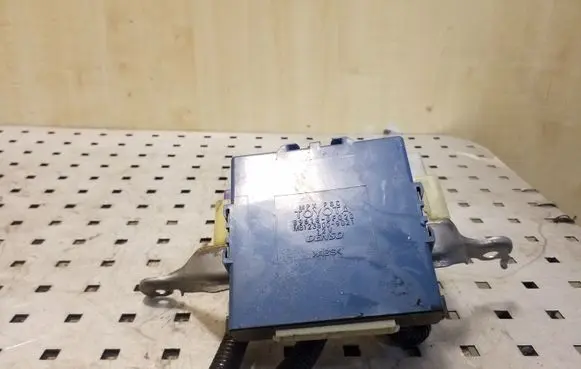 Toyota Corolla Verso E121 Combustion control unit/module 896180F020