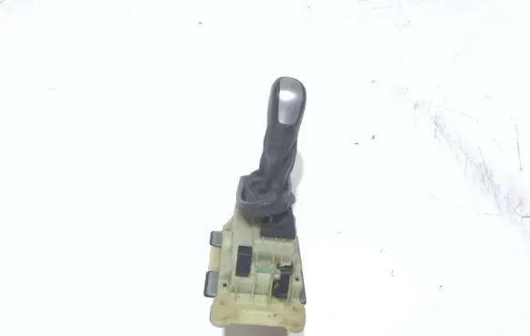 Mercedes-Benz E W211 Gear shifter/selector A2112673124