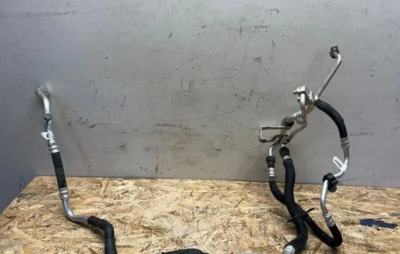 Air conditioning (A/C) pipe/hose