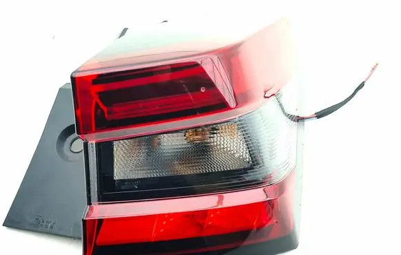 Nissan Juke II F16 Rear/tail lights 2VA01435202R 0143520200524600 265506PA1B