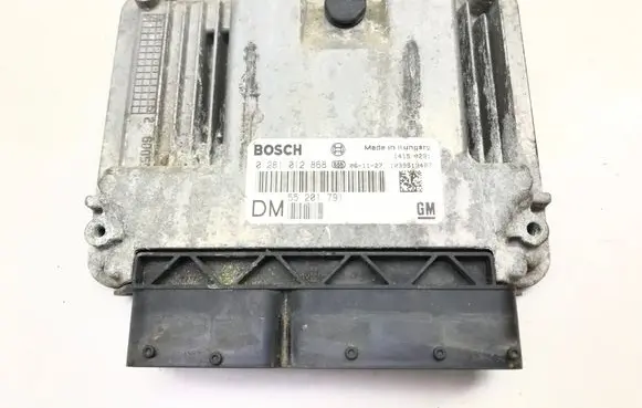 Opel Signum Engine control unit/module 55201791 1039S19487 0281012868