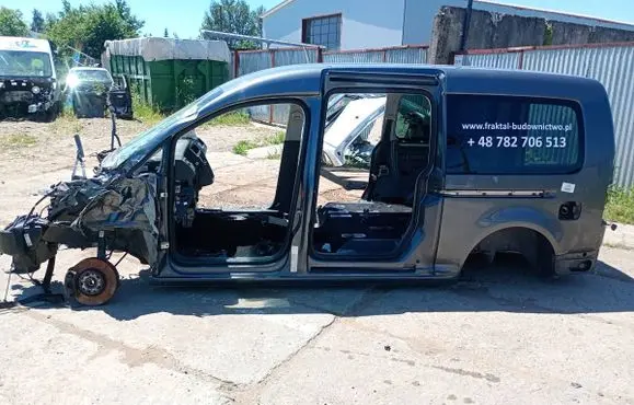 Volkswagen Caddy Front quarter panel