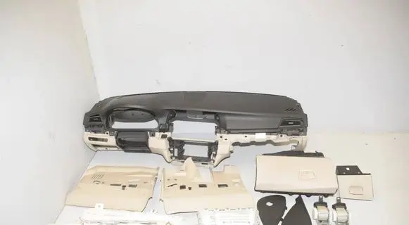 BMW 5 F10 F11 Dashboard 9218716 51459218716 9209794