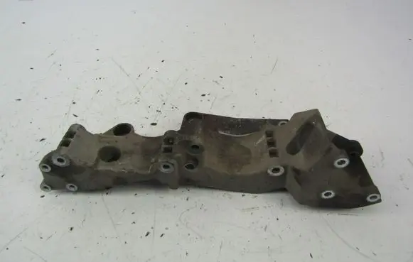 Skoda Octavia Mk1 (1U) Generator/alternator bracket 06A903149P