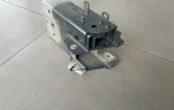 Volvo V60 Front bumper shock/impact absorber 31463044