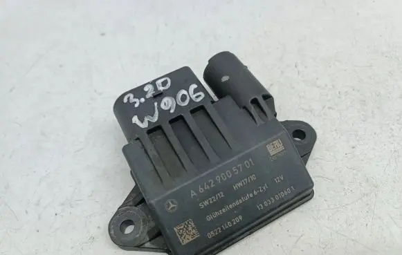 Mercedes-Benz Sprinter W906 Glow plug pre-heat relay A6429005701 0522140209 13033010601