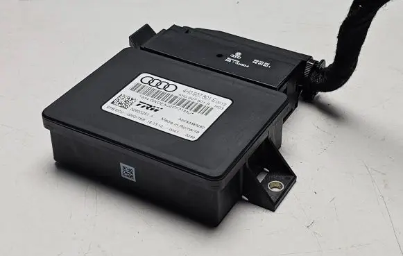 Audi A6 S6 C7 4G Hand brake control module 4H0907801E 4H0907801A 32620251A