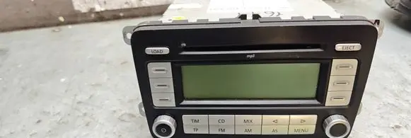Volkswagen Golf V Radio/CD/DVD/GPS head unit 3C0035195B FA00084A
