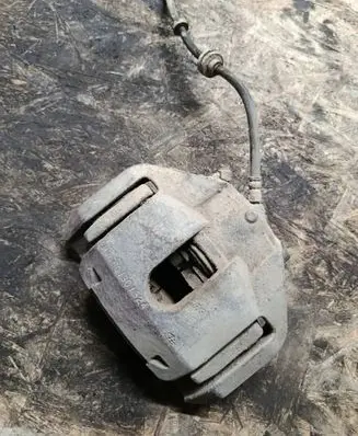 BMW 7 E65 E66 Front brake caliper 6030324